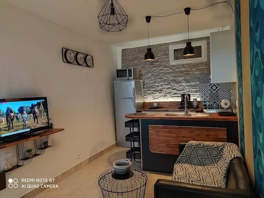 Duplex Avec Jardin, Proche Village Calenzana Bagian luar foto