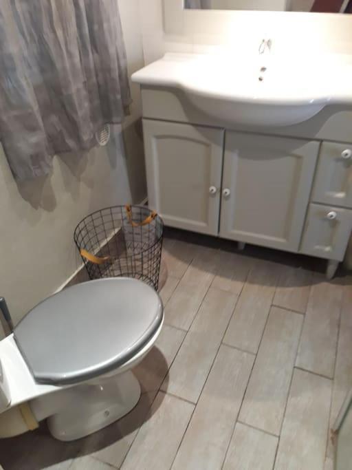 Duplex Avec Jardin, Proche Village Calenzana Bagian luar foto